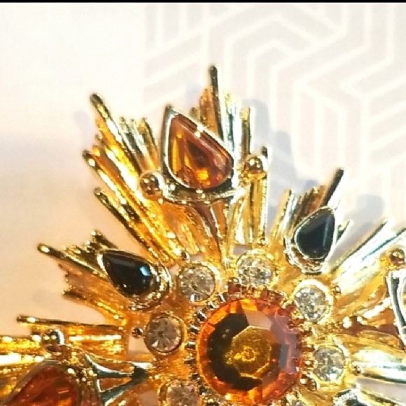 Joan Rivers Broach - Picture 4 of 5